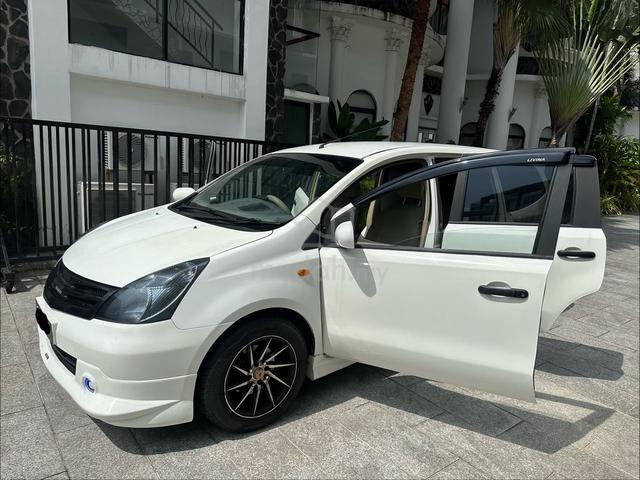 2011 Nissan GRAND LIVINA 1.6 (A) NEW PRICE - 2