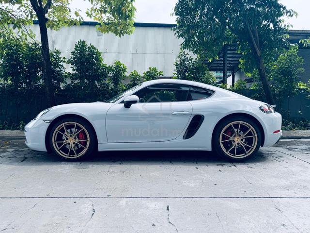 2019 Porsche 718 CAYMAN Sport Chrono Bose Carplay - 3