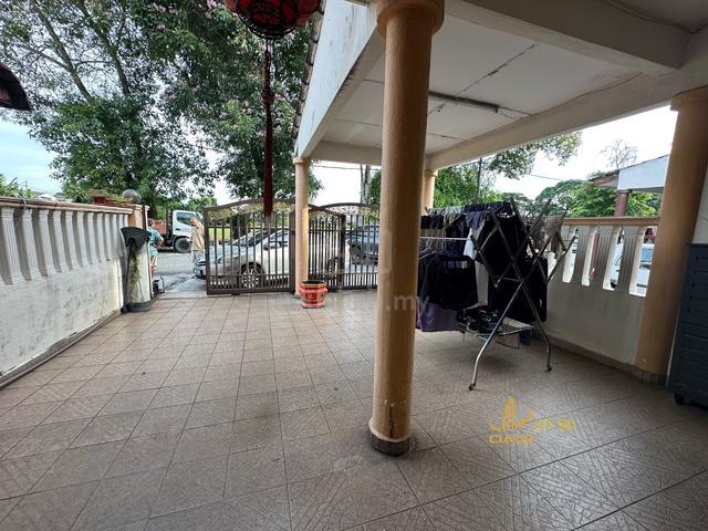 Facing Field Full Loan Taman Klang Utama 2sty Endlot 1