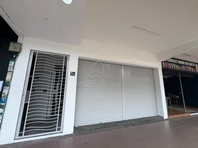 [sewa] New & Clean Ground Floor Shoplot 22x80sf Bandar Botanik Klang 1