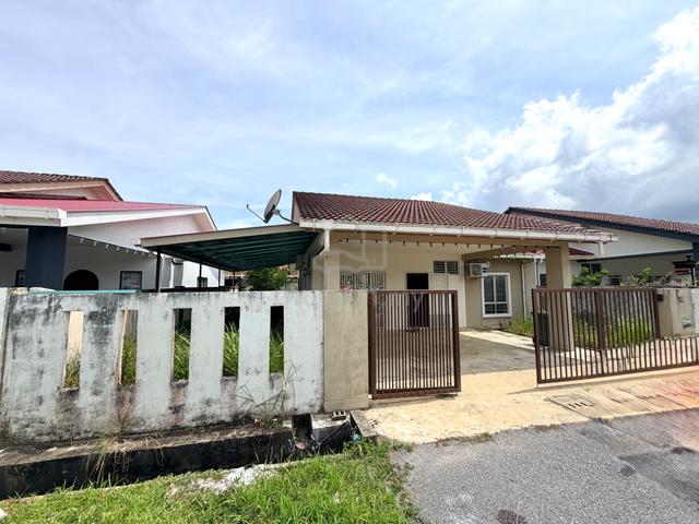 SEMI D Setingkat, SENTORIA SEMARIANG 1