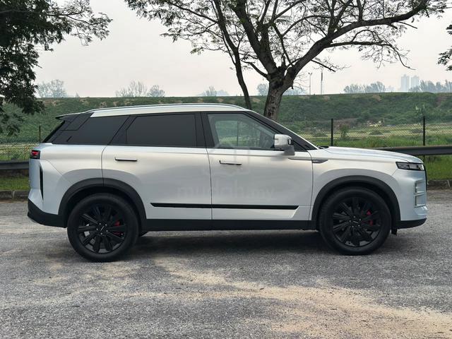 2024 Jaecoo J7 1.6 AWD at warranty 2031 30k mil - 2