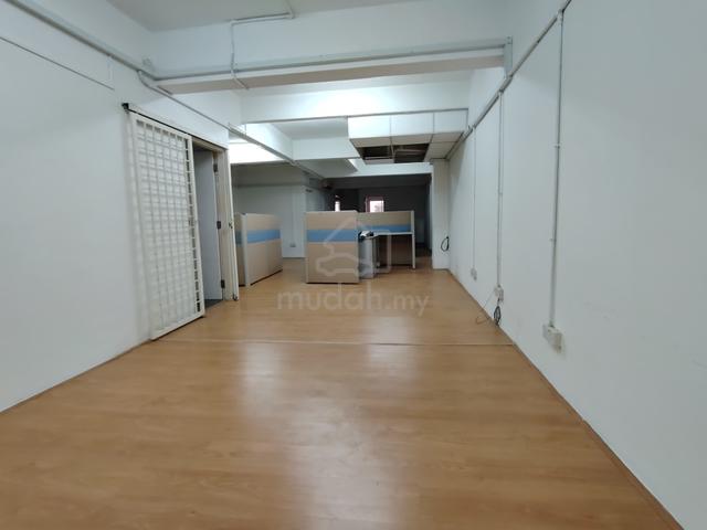 taman permata shop office.renovated.furnished.opp taman melawati 1