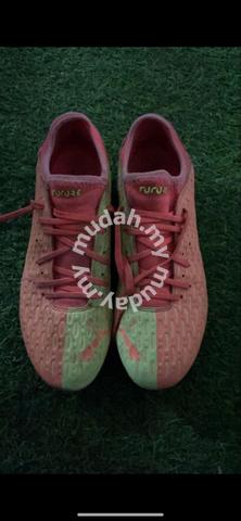Kasut Bola Puma Future - Shoes for sale 