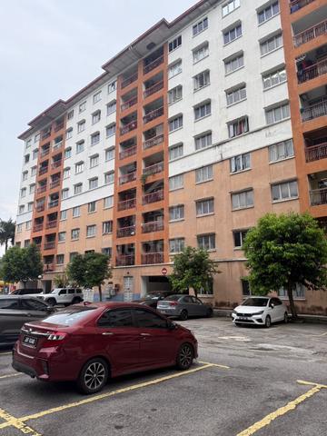D' Cahaya Apartment 1