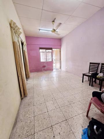 Alpha Arena Apartment 1