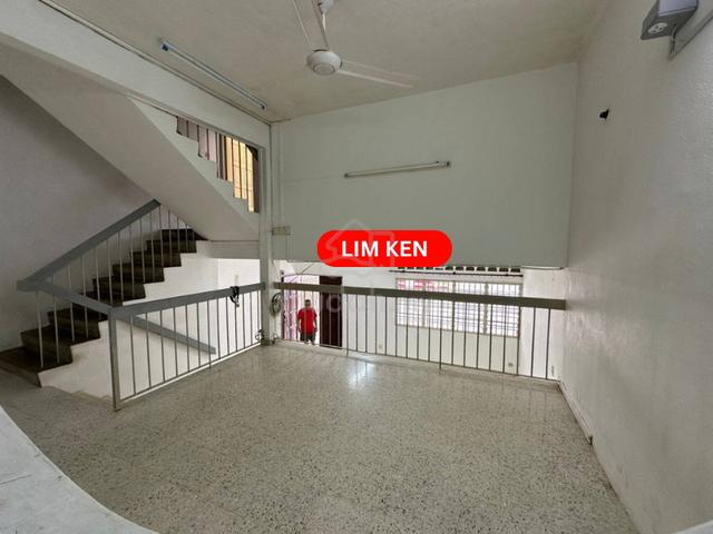 Lorong Tembaga 2-Storey Terrace, Greenlane (nice location) 1