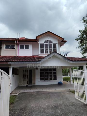 Freehold Corner 2 Storey with Large Land Pelangi Semenyih wellmaintain 1