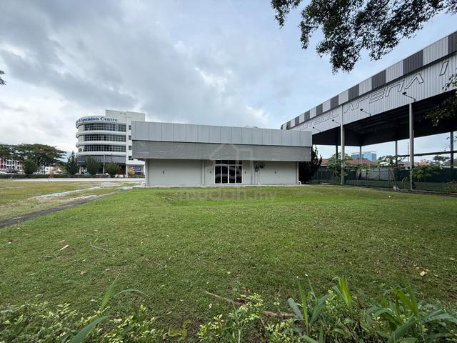 Georgetown / 1 Storey Commercial Shoplot / With Alfresco / Main Road 1