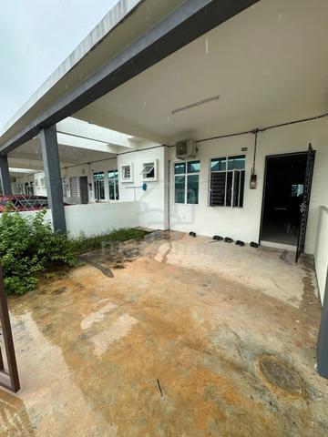 Rumah Teres Setingkat untuk Dijual di Lunas 1