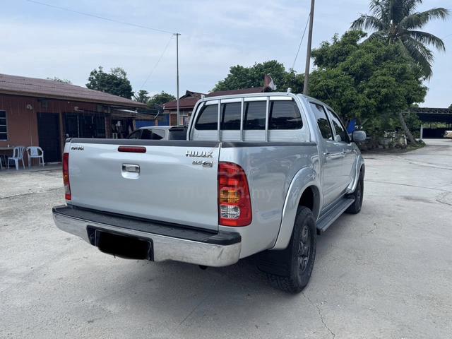 2005 Toyota HILUX 2.5 G (A) (LOAN KEDAI) - 4
