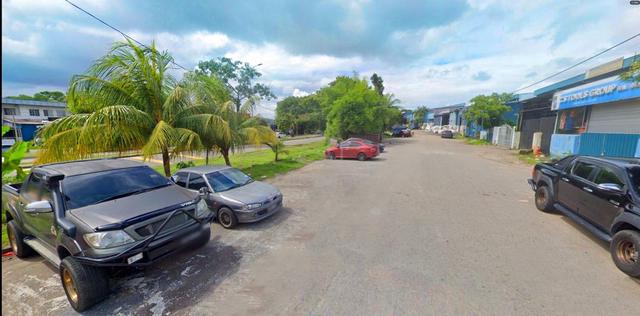 Jalan Mutiara Emas @ Mount Austin 1.5 Storey Factory For Rent 1