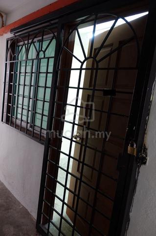 Flat PKNS Seksyen 7 Shah Alam 1