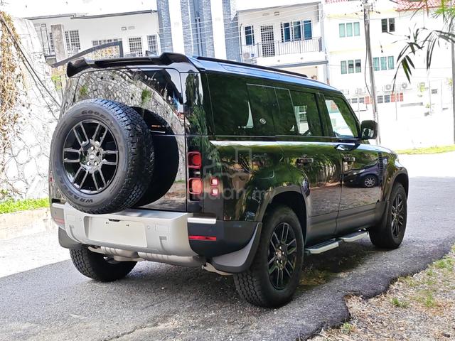 2023 Land Rover DEFENDER 3.0 110 D300S 17k Mileage - 4