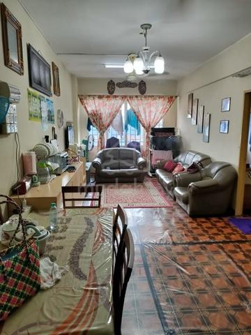 Jelutong Apartment @ Selayang Heights 1