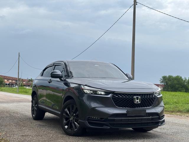2025 Honda HR-V 1.5 V Low Mileage 17k Km Only - 3