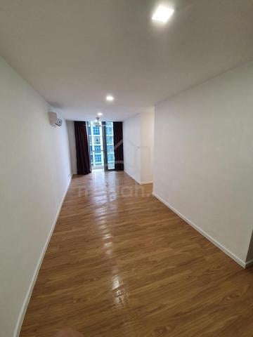 LakeFront Residence 1