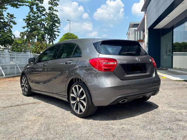 2014 Mercedes Benz A200 Hatchback CBU 1 Owner - 3