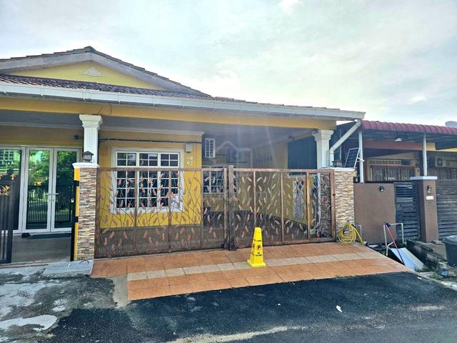 [RENOVATED] Single Storey Terrace Seksyen 5 Bandar Rinching, Semenyih 1