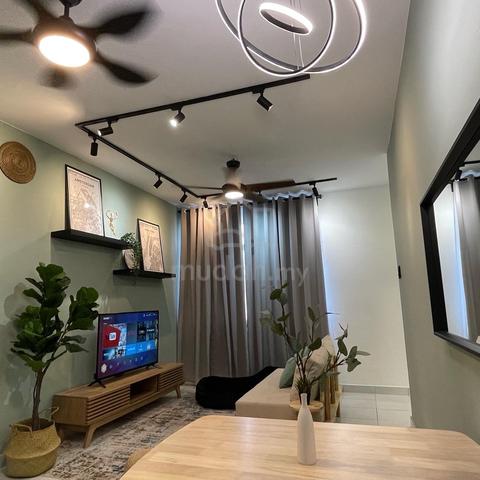Walkable to Pavillion 2 Mall room in the Center of Bukit Jalil 1