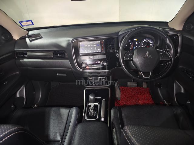 2020 Mitsubishi Outlander 2.0 F/Service 1Own L/New - 3
