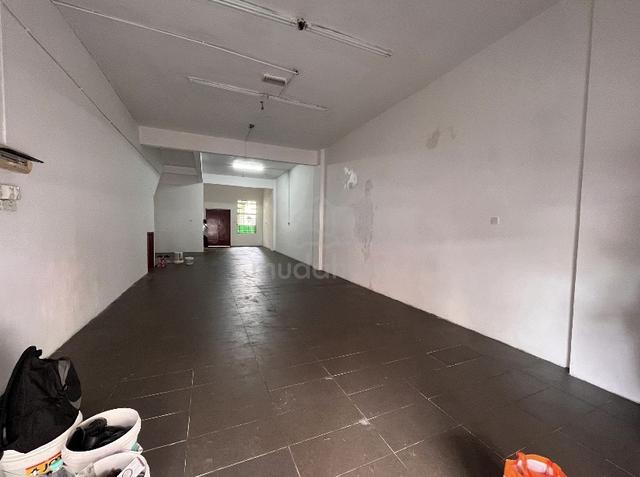 Kajang, Jln Reko Sentral End Lot Ground Floor Shop For Rent 1