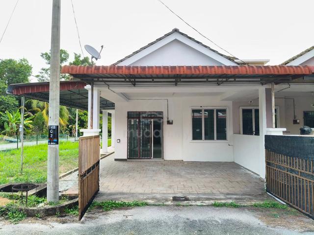 Rumah Teres Setingkat Corner Lot Sebelah Pagar UniSZA 1