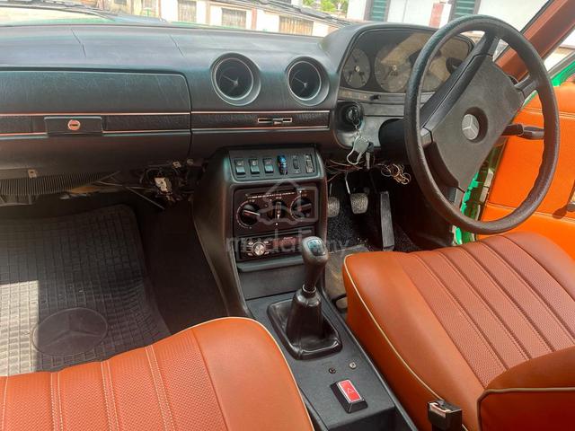 1995 Mercedes Benz 200 2.0 (M) - 2