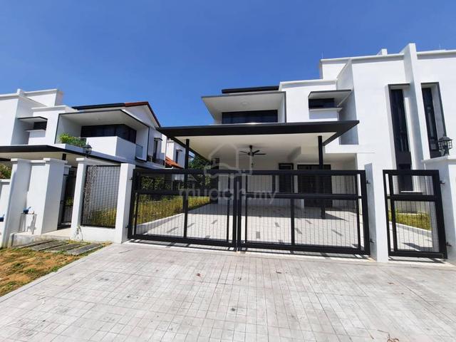 Partially Furnished Semi D Dillenia, Seksyen U11 Bukit Bandaraya 1