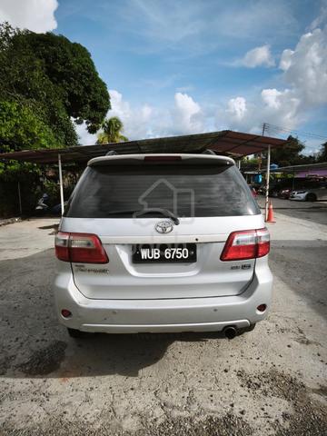 2010 Toyota FORTUNER 2.5 G FACELIFT (A) - 4