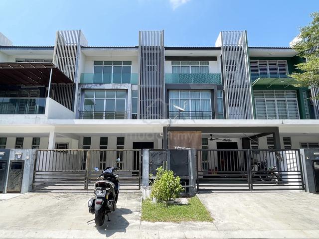 OK 7 ROOMS !! 3 STY BANGI AVENUE / Near KTM Bangi Wonderland KPTM KUIS 1