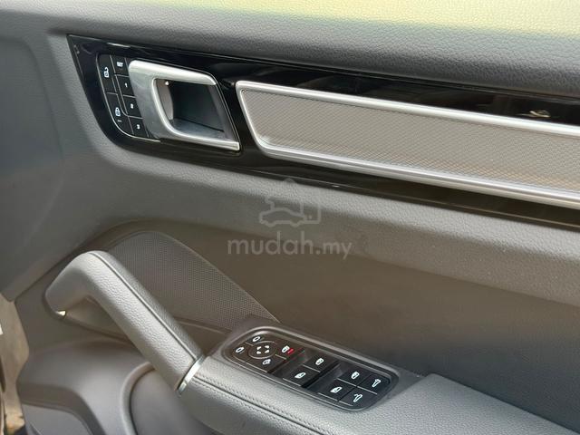 RECON PLATINUM EDITION 2022 Porsche CAYENNE 3.0 - 5