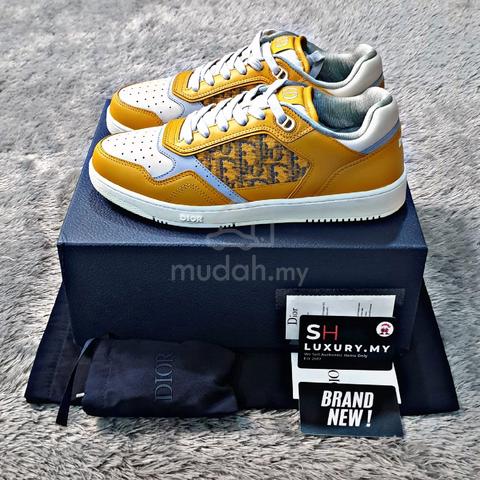 Carousel Image