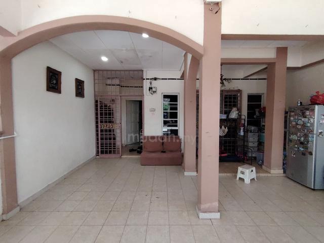 Double Storey Terrace, Taman Warisan Puteri, Sikamat, Seremban 3