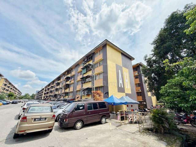 Flat Pandan Indah 1