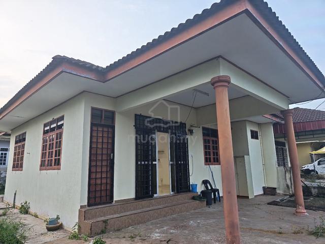 Rumah Sewa Kg Jati, Gong Badak 1
