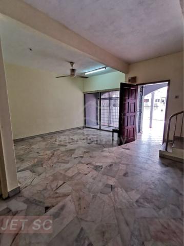 Hot Location !!! 2 Sty Tmn Seri Andalas Basic Unit Good Condition 1