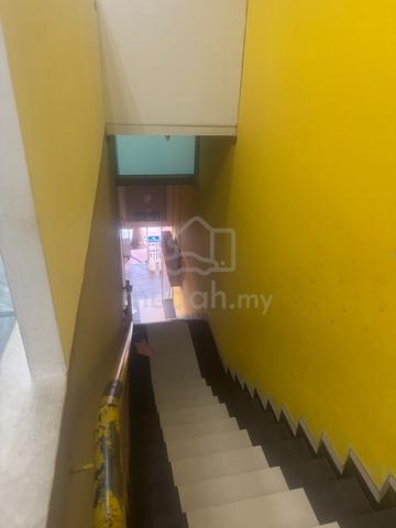 1st floor shoplot rent 1