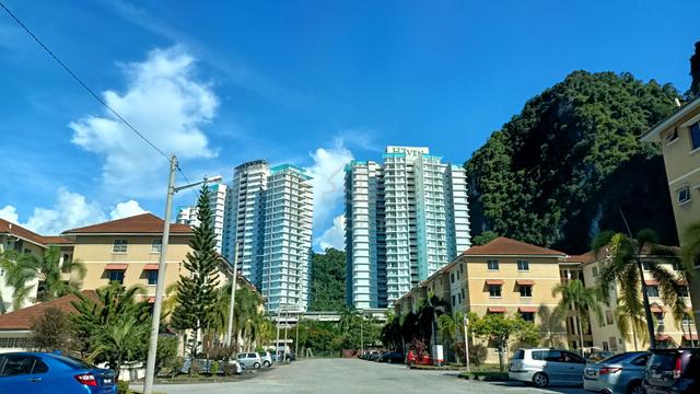 Permai Lake View Apartment 1