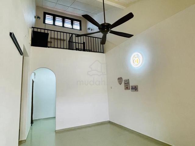 Jalan Indah 22 Single Storey Terrace House For Rent,Bukit Indah 1