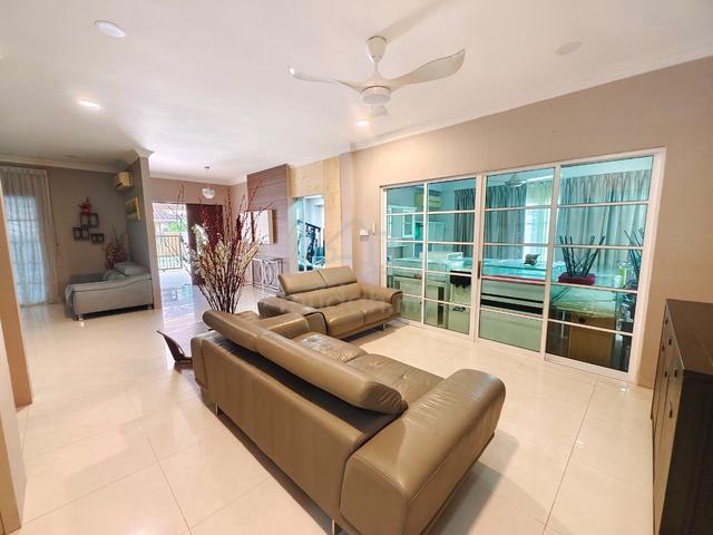 Green Height Double Storey Semi Detached House For Sale 1