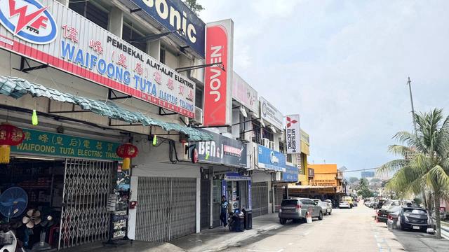 Tun Aminah Jalan Perwira Double Storey Shoplot Freehold 1