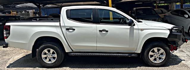 2022 Mitsubishi TRITON 2.4 VGT(A)BULLBAR FRONTREAR - 3