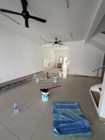 [RENT] Double Storey Kota Bayuemas, Klang. Gated and Guarded 1
