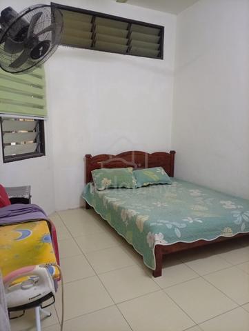 Bilik Untuk Disewa (Keutamaan Wanita) 1