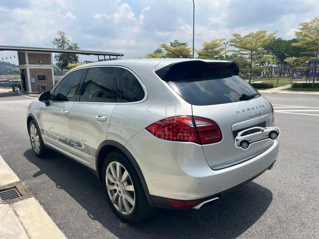 11/12 Porsche CAYENNE S 4.8 958 (A) DirectOwner - 2