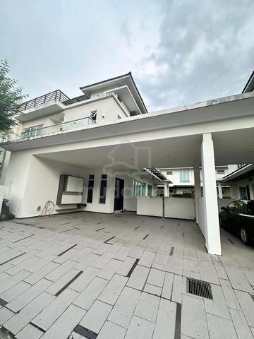 3 Storey Semi-Detached,Isola Villa, Senibong Cove. Johor Bahru 1
