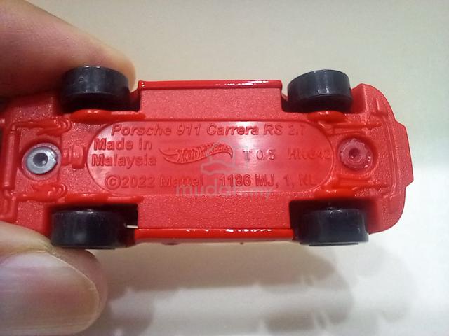 Hot Wheels Porsche 911 Carrera RS 2.7 Red Diecast - photo 6 of 6
