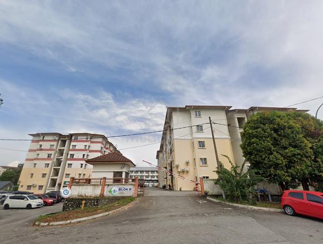 Apartment Taman Tropika (Blok A & B) 1