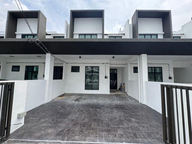 Rumah Baru ‼️ Koyak Plastik !! La Casa Lunas 1